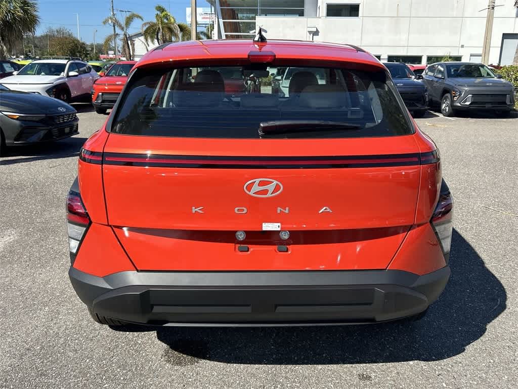 2025 Hyundai Kona SE 4