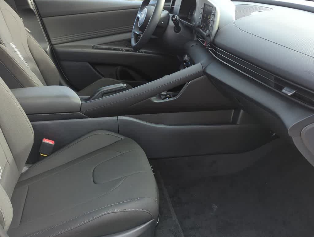 Thumbnail: 2026 Hyundai Elantra - 22