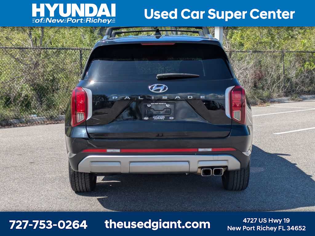 Thumbnail: 2023 Hyundai Palisade - 4