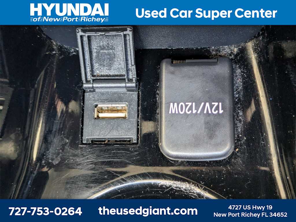 Thumbnail: 2022 Toyota Prius Prime - 29