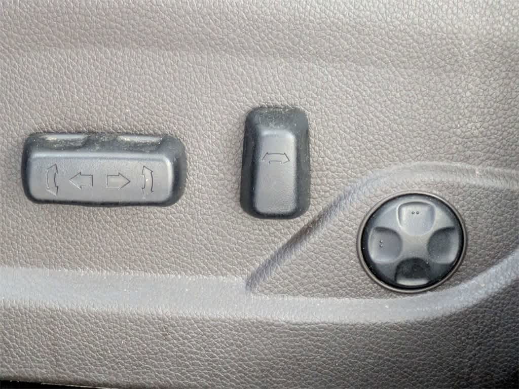 Thumbnail: 2017 Hyundai Santa Fe - 23