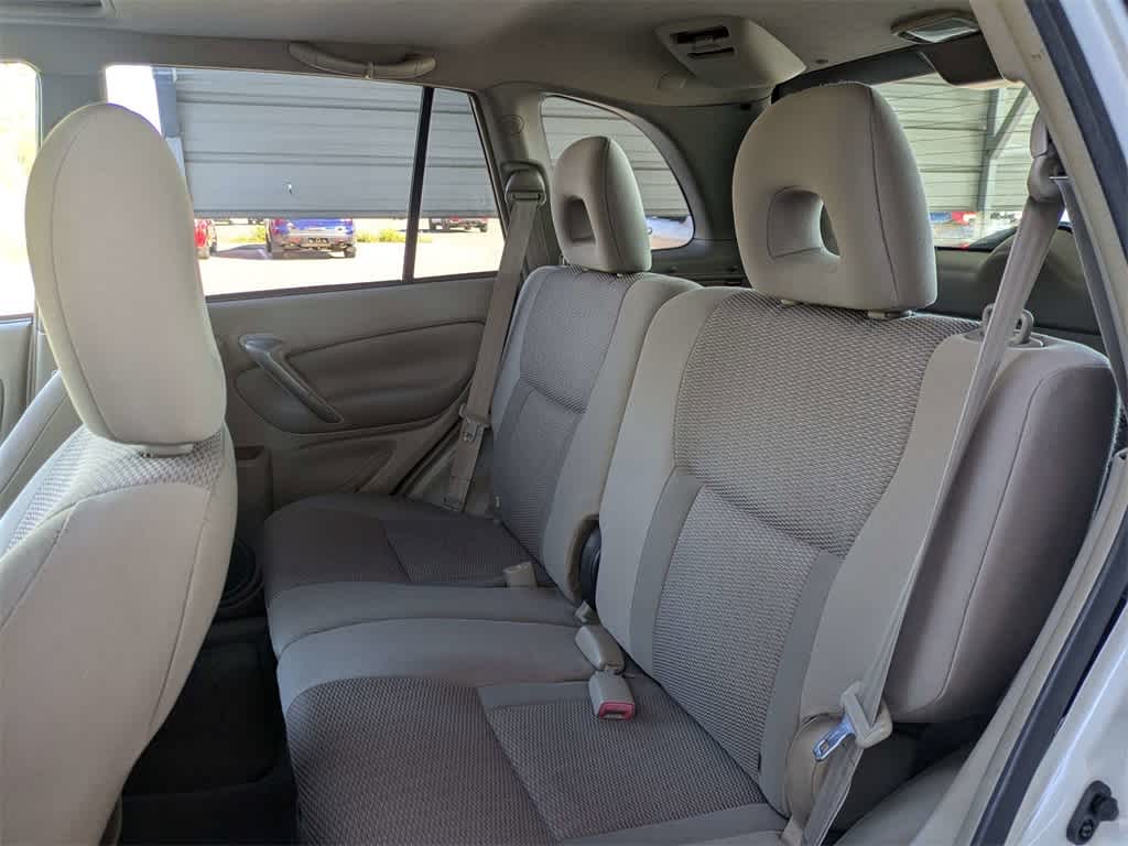 Thumbnail: 2004 Toyota RAV4 - 16