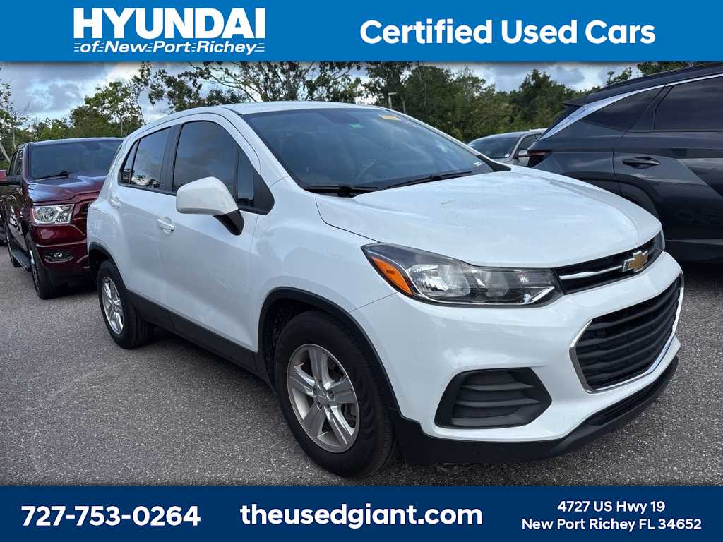 Thumbnail: 2022 Chevrolet Trax - 4