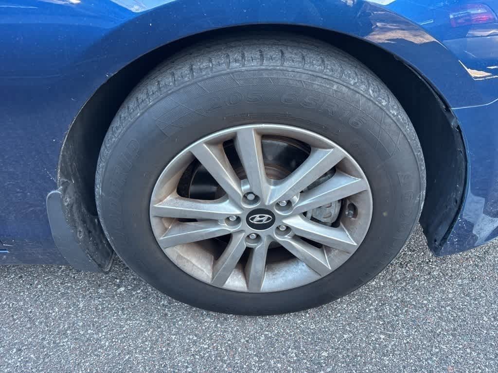 Thumbnail: 2015 Hyundai Sonata - 5