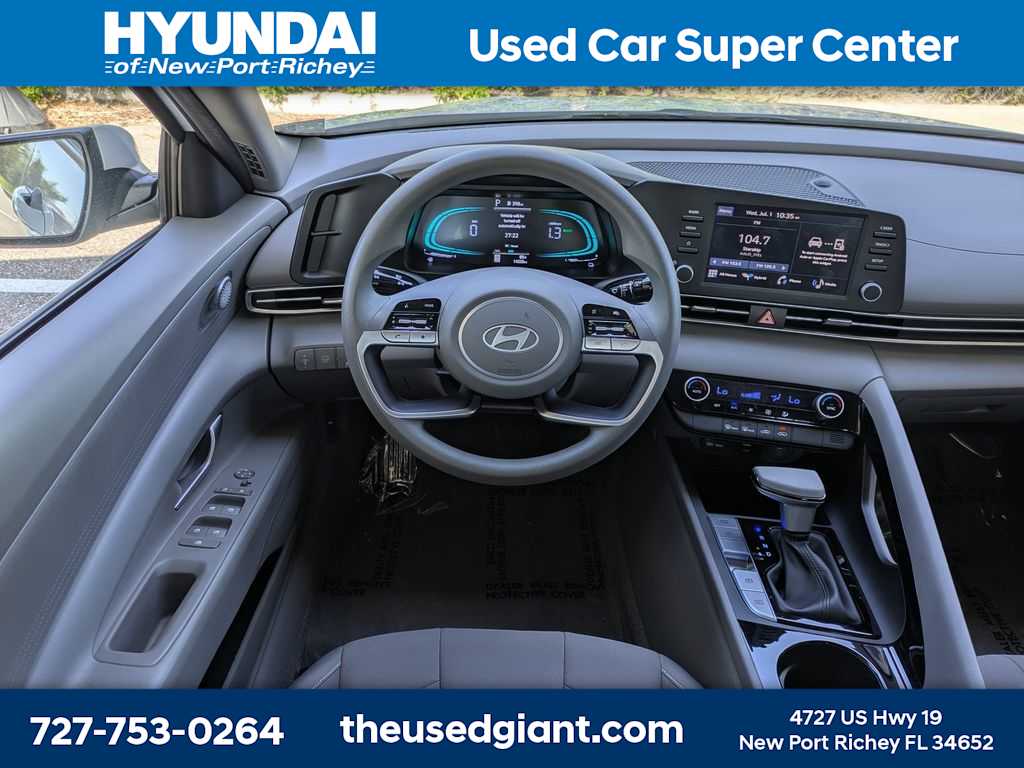 Thumbnail: 2025 Hyundai Elantra - 17