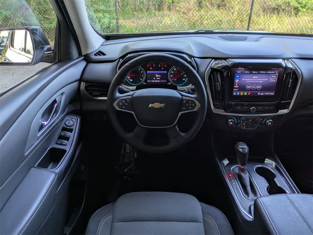 Thumbnail: 2020 Chevrolet Traverse - 22