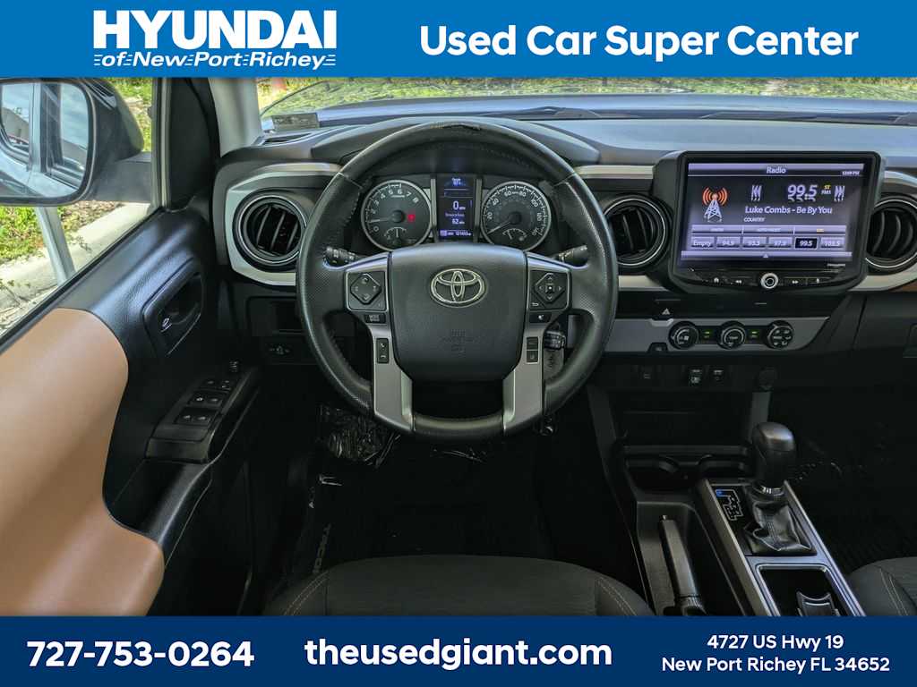 Thumbnail: 2019 Toyota Tacoma - 18