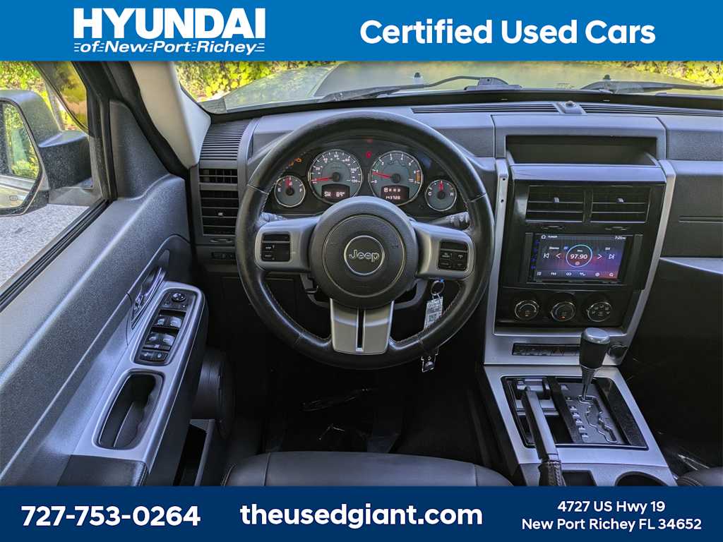 Thumbnail: 2012 Jeep Liberty - 17