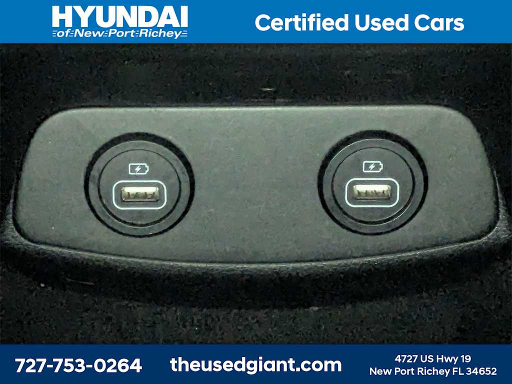 Thumbnail: 2023 Hyundai Santa Fe - 18