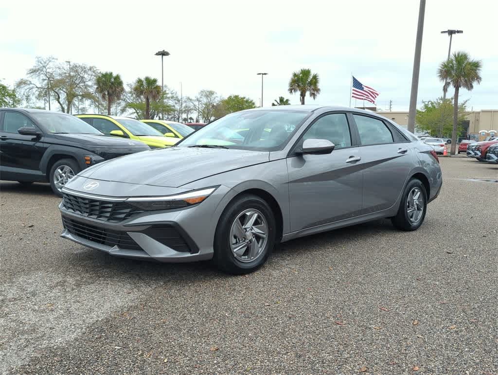 Thumbnail: 2025 Hyundai Elantra - 1
