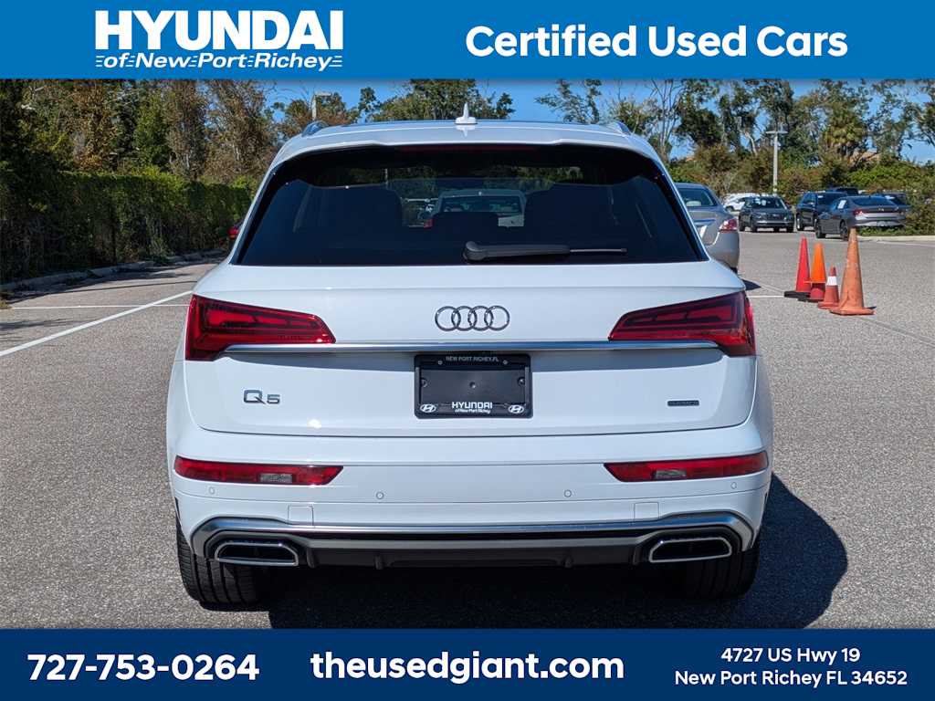 Thumbnail: 2023 Audi Q5 - 4