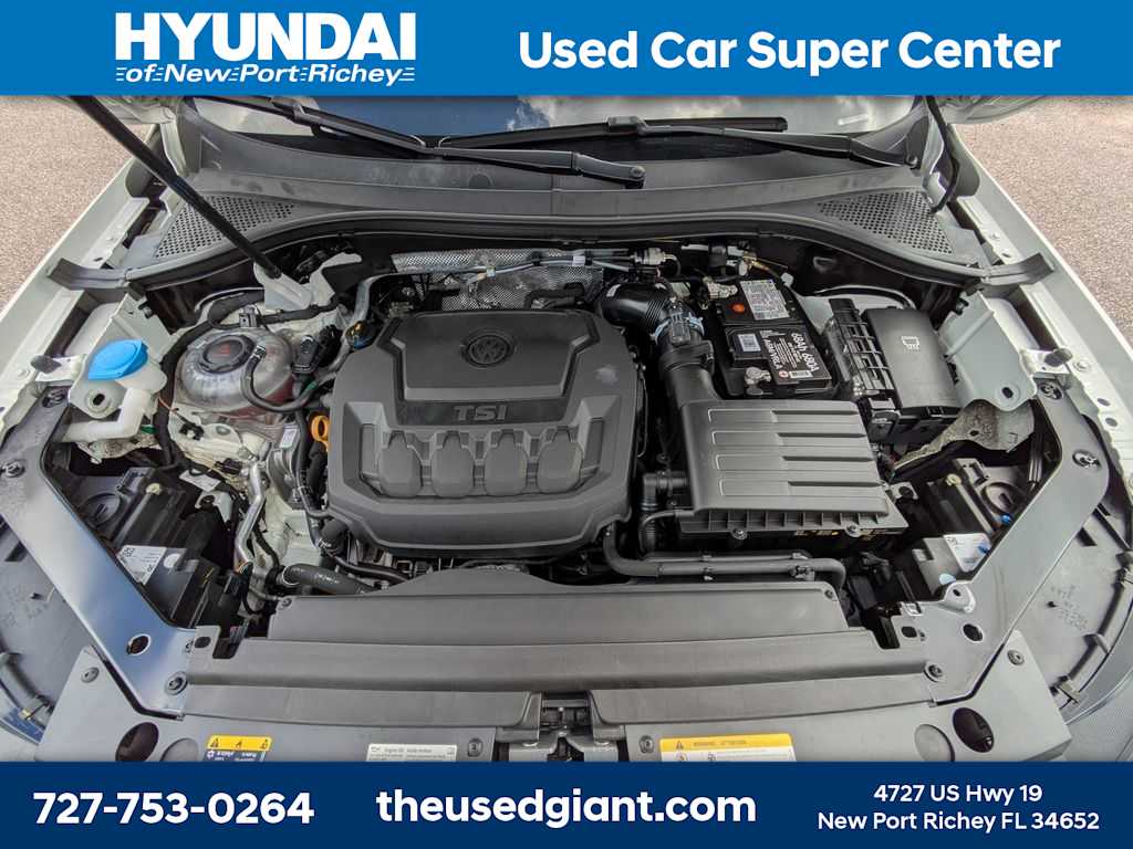 Thumbnail: 2022 Volkswagen Tiguan - 15