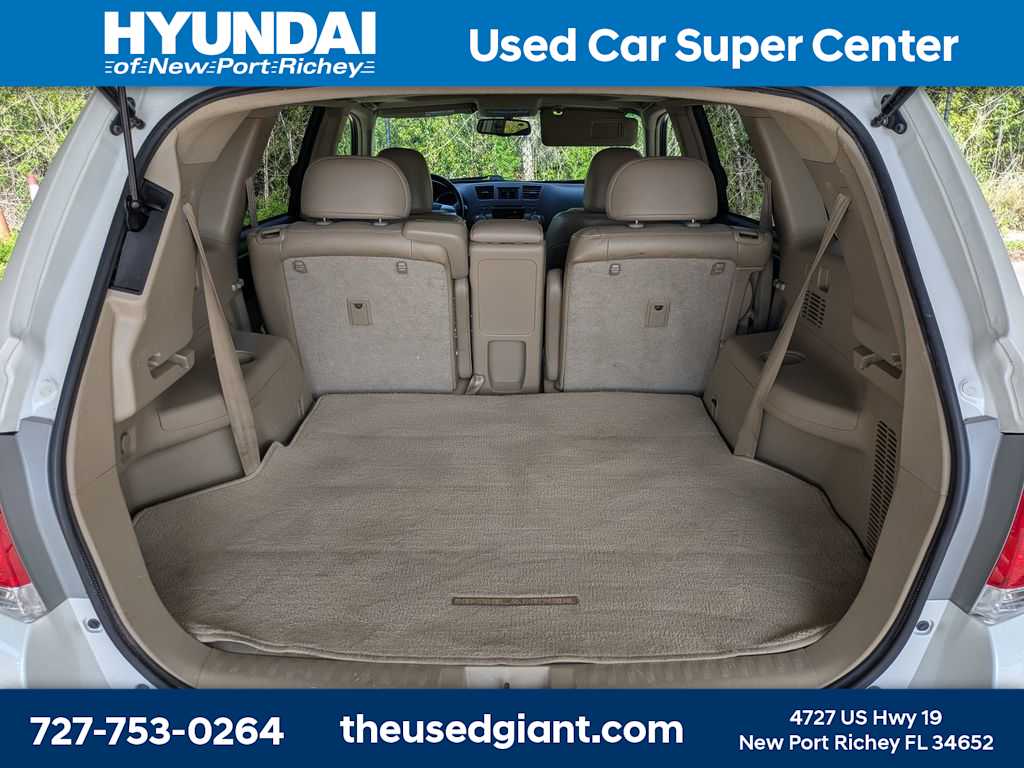 Thumbnail: 2011 Toyota Highlander - 13