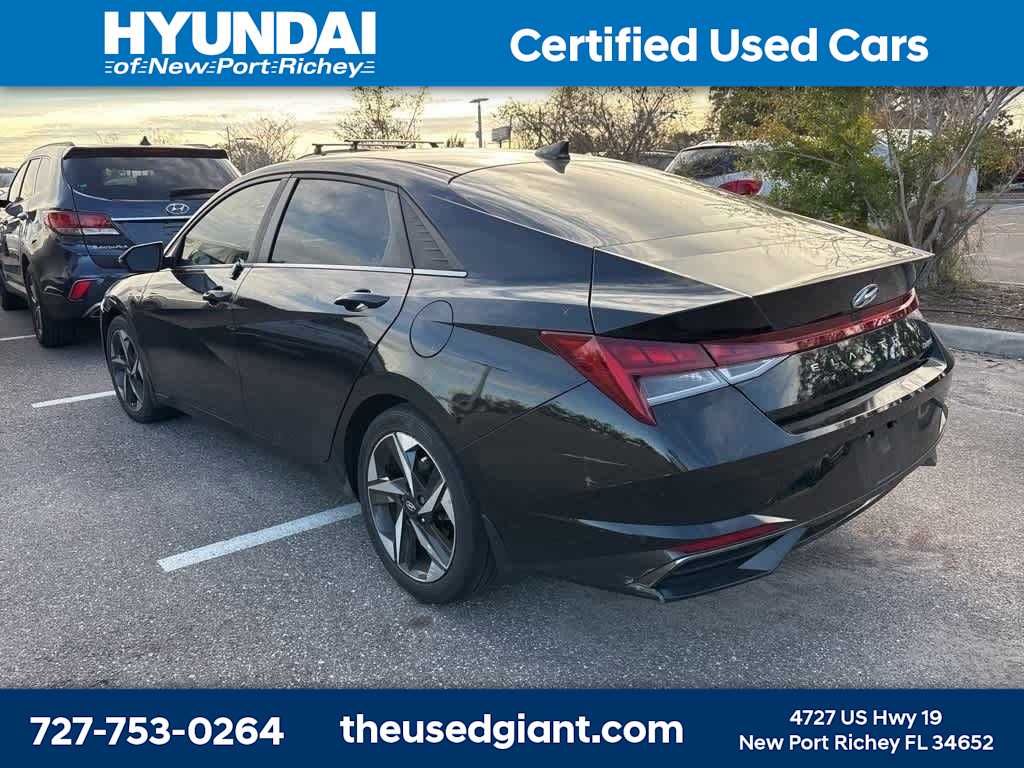 Thumbnail: 2022 Hyundai Elantra - 2