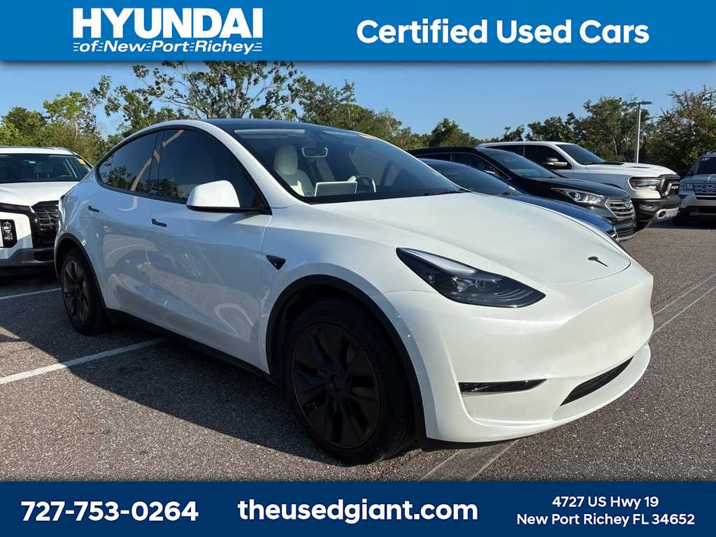 Thumbnail: 2025 Tesla Model Y - 4