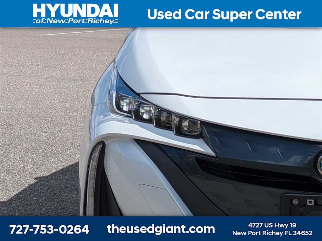 Thumbnail: 2022 Toyota Prius Prime - 9