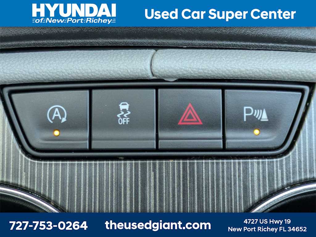 Thumbnail: 2022 GMC Acadia - 32