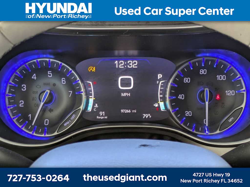 Thumbnail: 2018 Chrysler Pacifica - 46