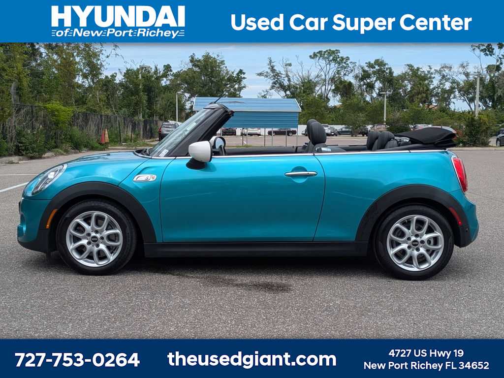 Thumbnail: 2020 MINI Cooper Convertible - 2