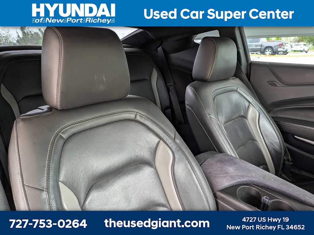 Thumbnail: 2019 Chevrolet Camaro - 6