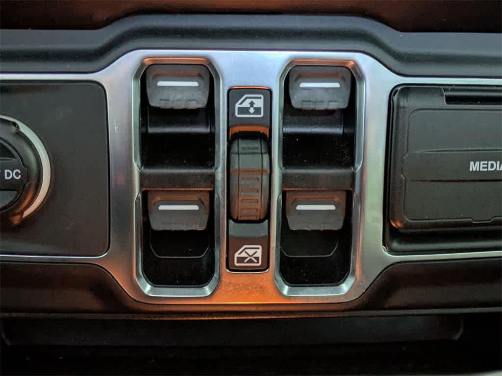 Thumbnail: 2023 Jeep Gladiator - 28