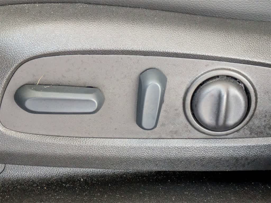 Thumbnail: 2023 GMC Acadia - 28