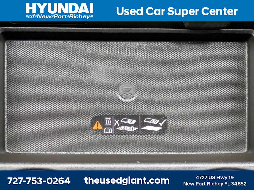 Thumbnail: 2022 GMC Yukon XL - 35