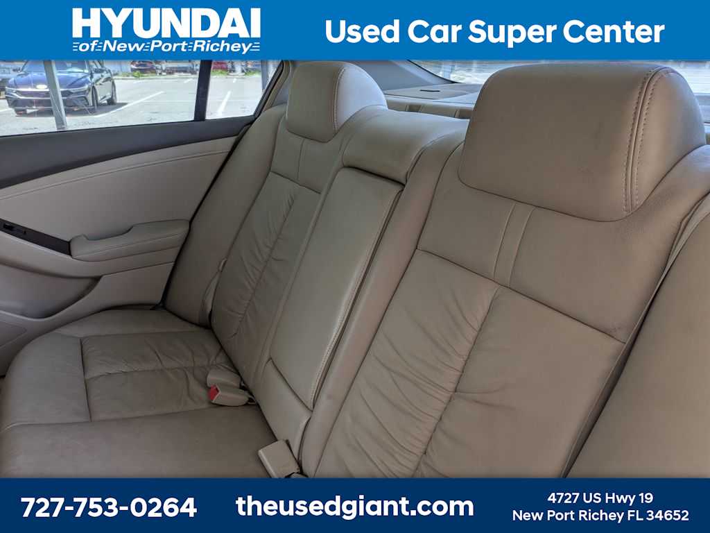 Thumbnail: 2010 Nissan Altima - 14