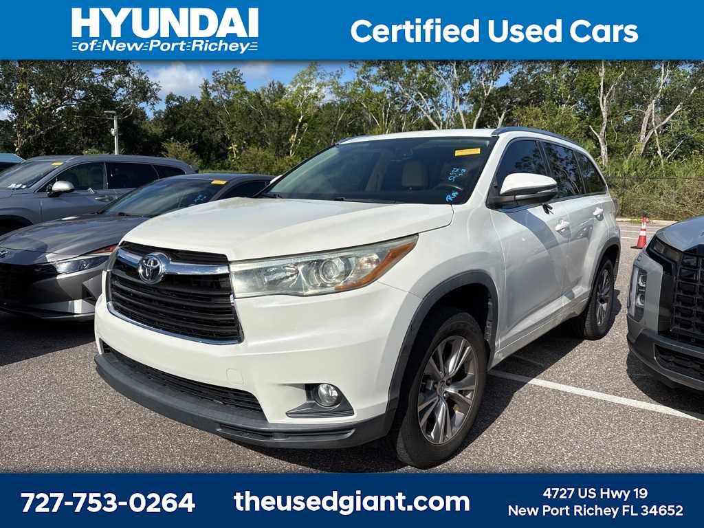 Thumbnail: 2015 Toyota Highlander - 1
