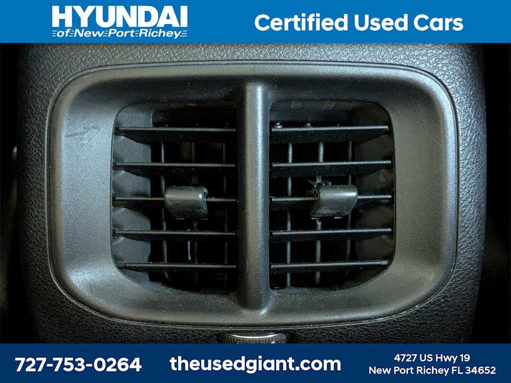 Thumbnail: 2020 Jeep Cherokee - 15