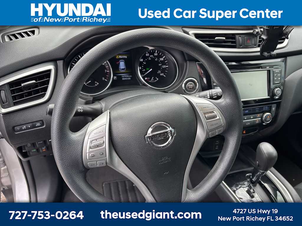 Thumbnail: 2015 Nissan Rogue - 11