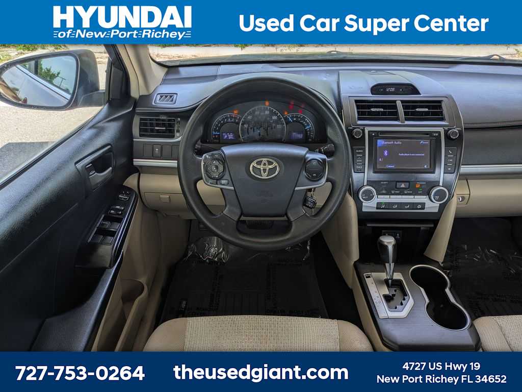 Thumbnail: 2012 Toyota Camry - 16
