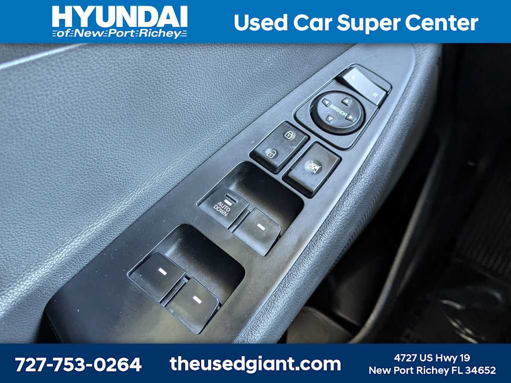 Thumbnail: 2021 Hyundai Tucson - 23