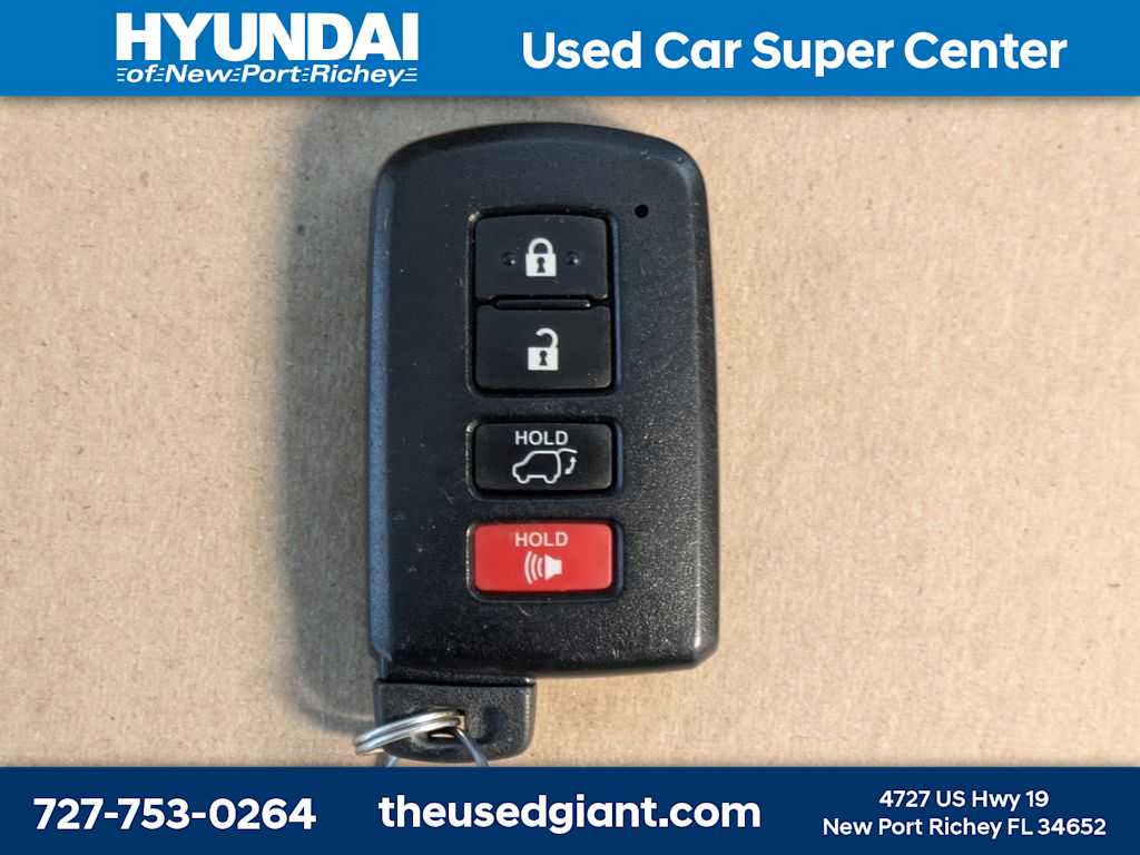 Thumbnail: 2016 Toyota Highlander - 41