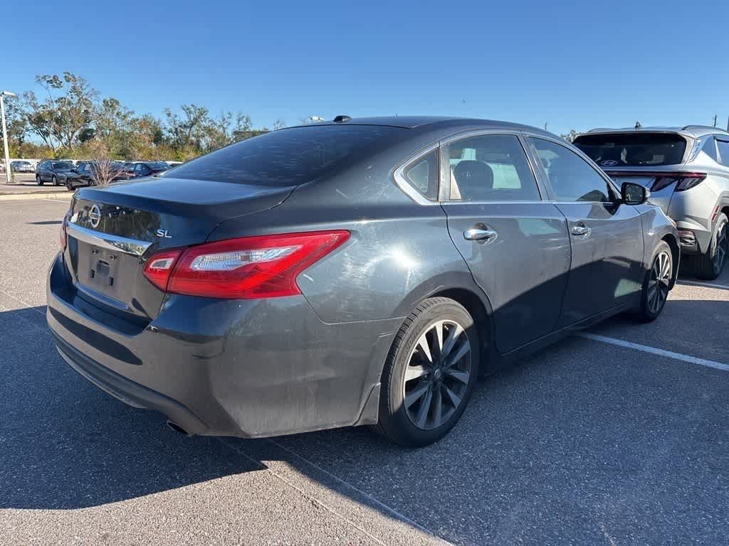 Thumbnail: 2016 Nissan Altima - 3