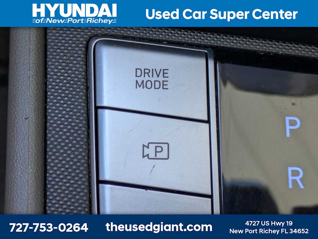 Thumbnail: 2024 Hyundai Elantra - 24