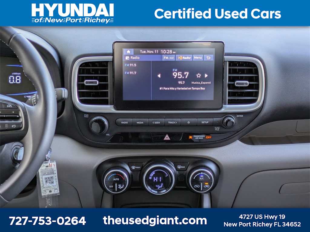 Thumbnail: 2023 Hyundai Venue - 18