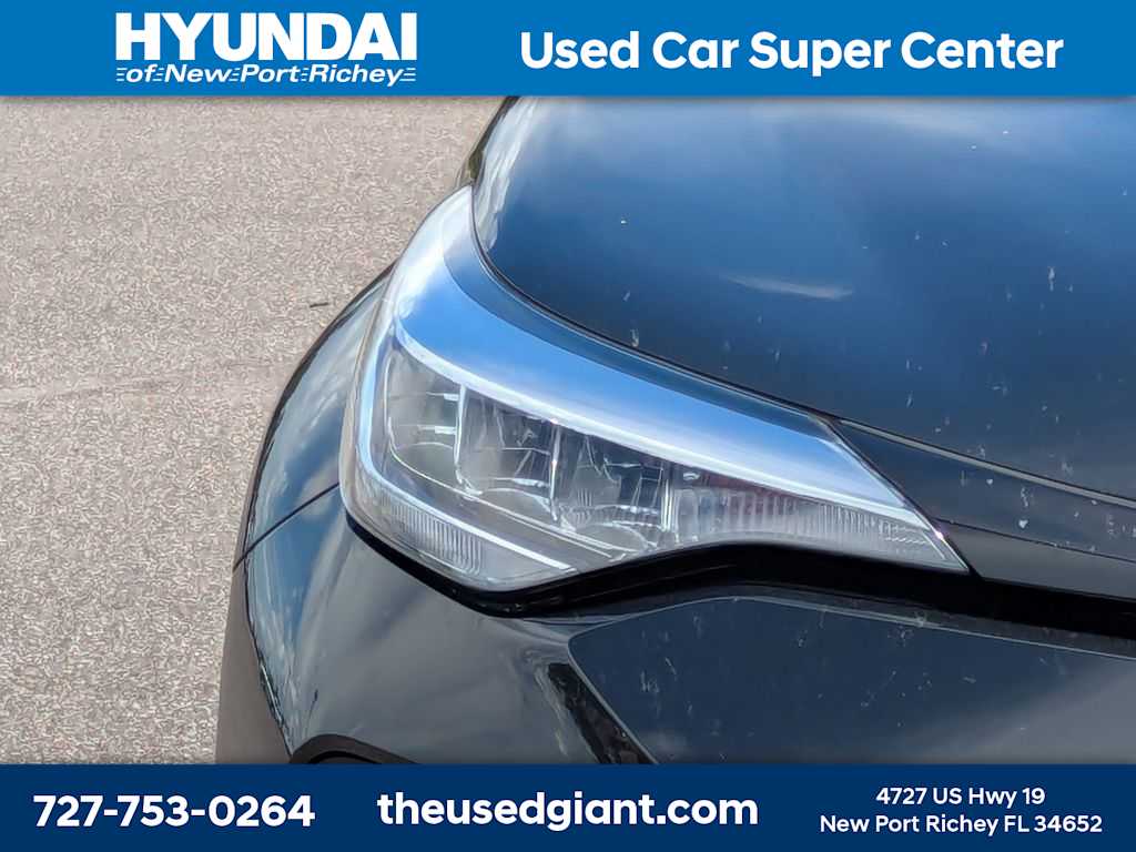Thumbnail: 2021 Toyota C-HR - 9