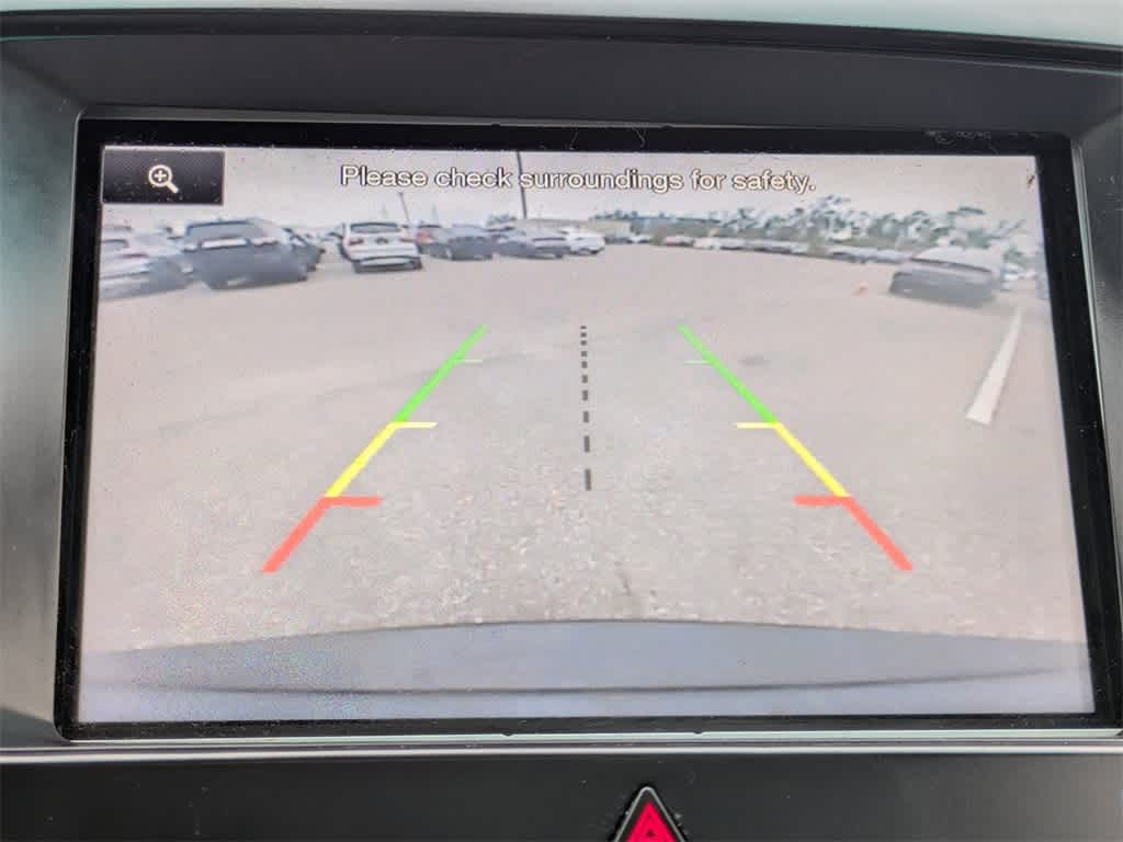 Thumbnail: 2015 Ford Explorer - 29