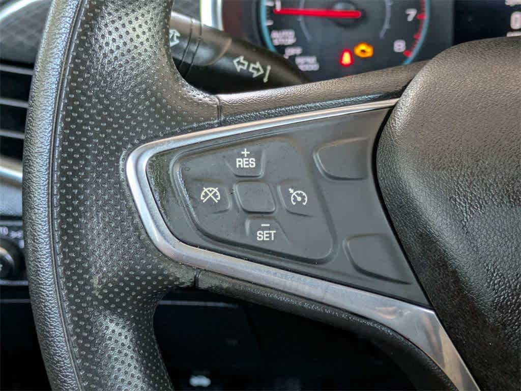 Thumbnail: 2020 Chevrolet Malibu - 24