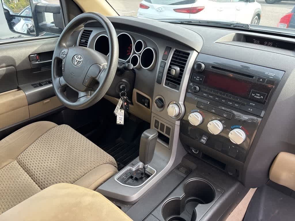 Thumbnail: 2011 Toyota Tundra - 10