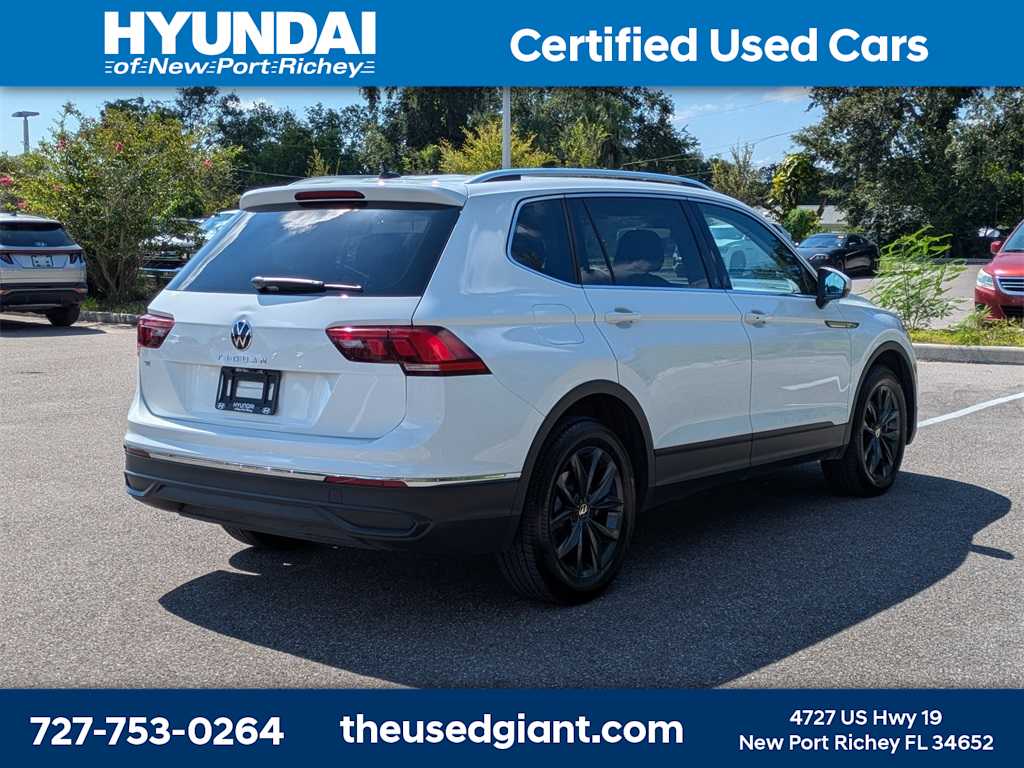 Thumbnail: 2024 Volkswagen Tiguan - 5