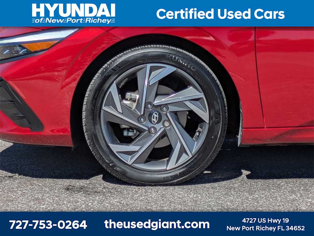 Thumbnail: 2024 Hyundai Elantra - 10