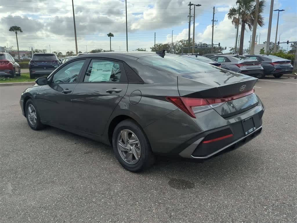 Thumbnail: 2025 Hyundai Elantra - 3