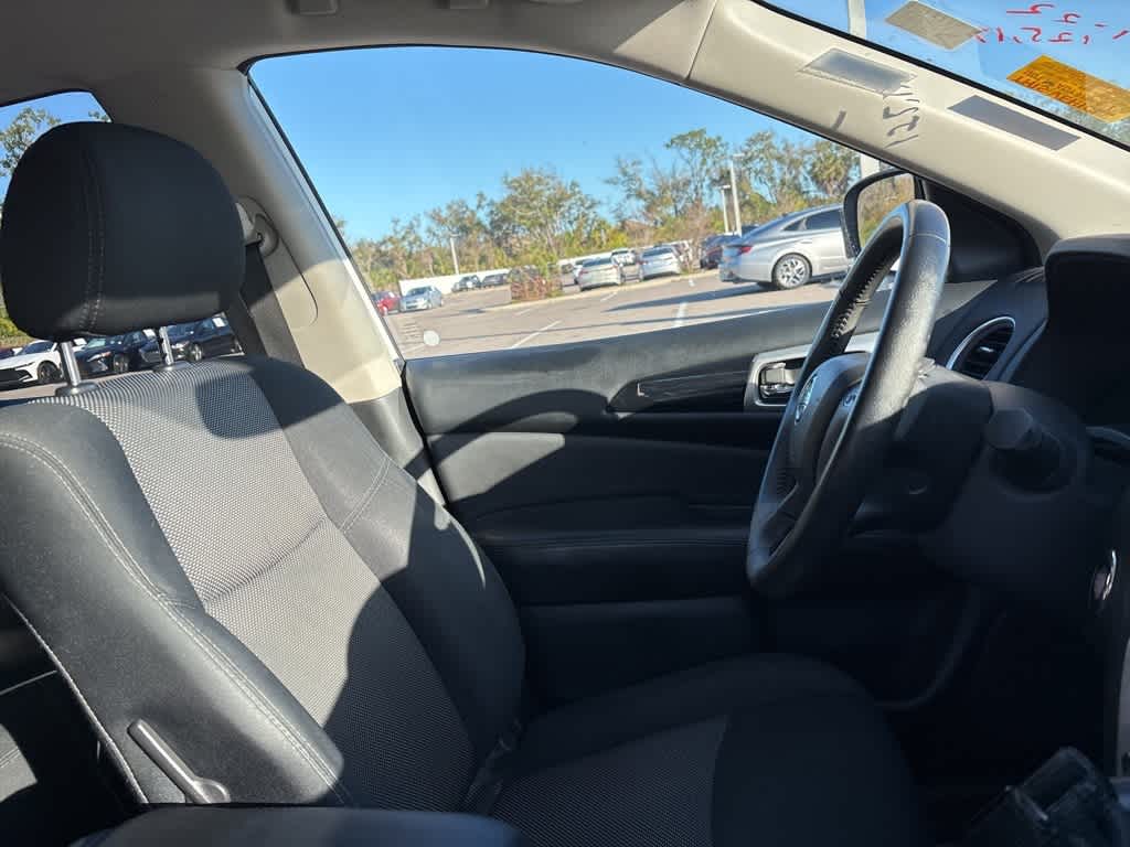 Thumbnail: 2018 Nissan Pathfinder - 8