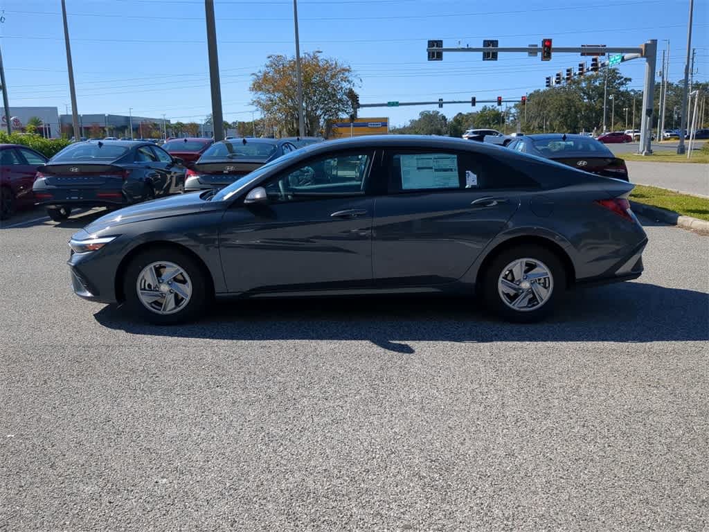 Thumbnail: 2026 Hyundai Elantra - 3