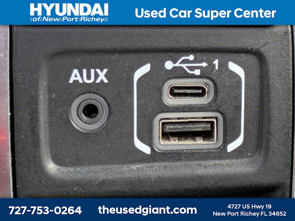 Thumbnail: 2022 Jeep Wrangler - 27