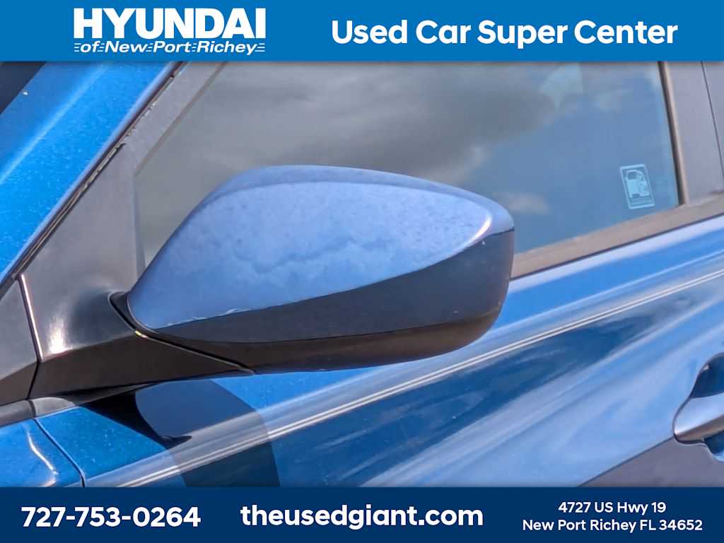 Thumbnail: 2015 Hyundai Elantra - 11