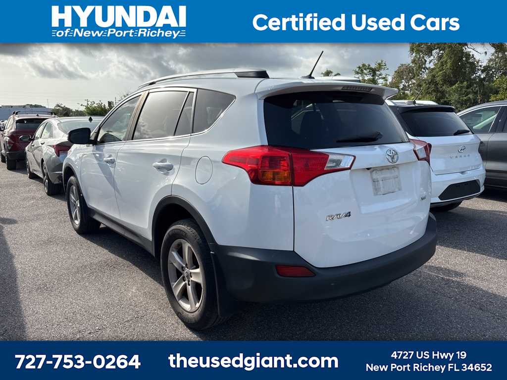 2014 Toyota RAV4 XLE 2