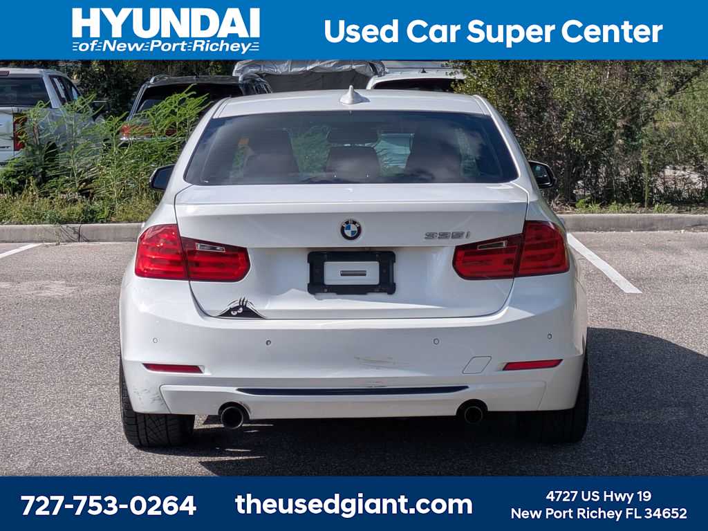 Thumbnail: 2013 BMW 3 Series - 4